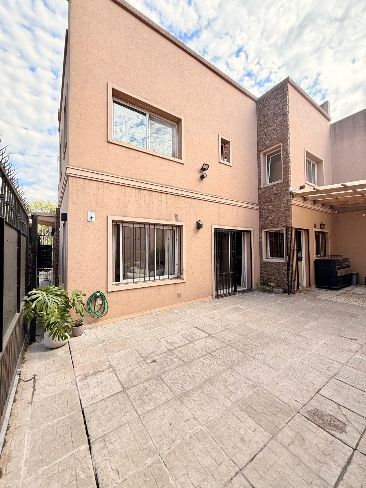 Casa en Alquiler en el Centro de Muñiz