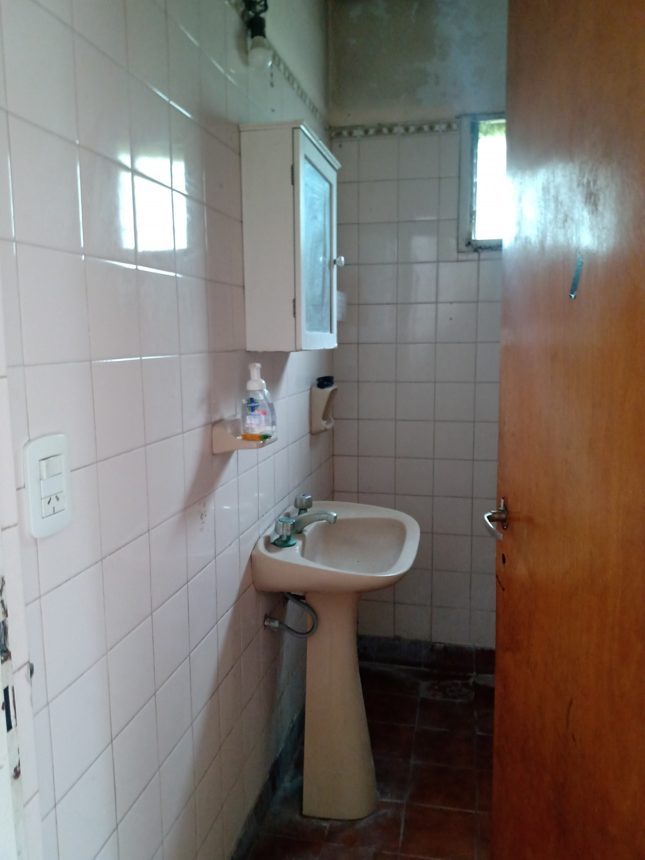 BAÑO DEL 1° PISO