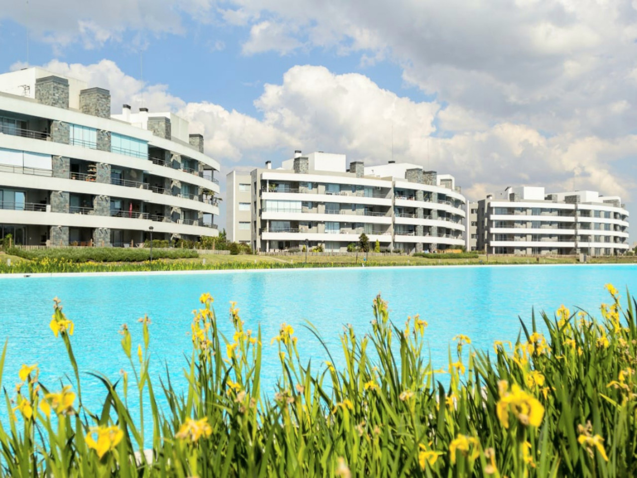 Venta departamento Mono ambiente Serena en pozo financiacion Lagoon Pilar