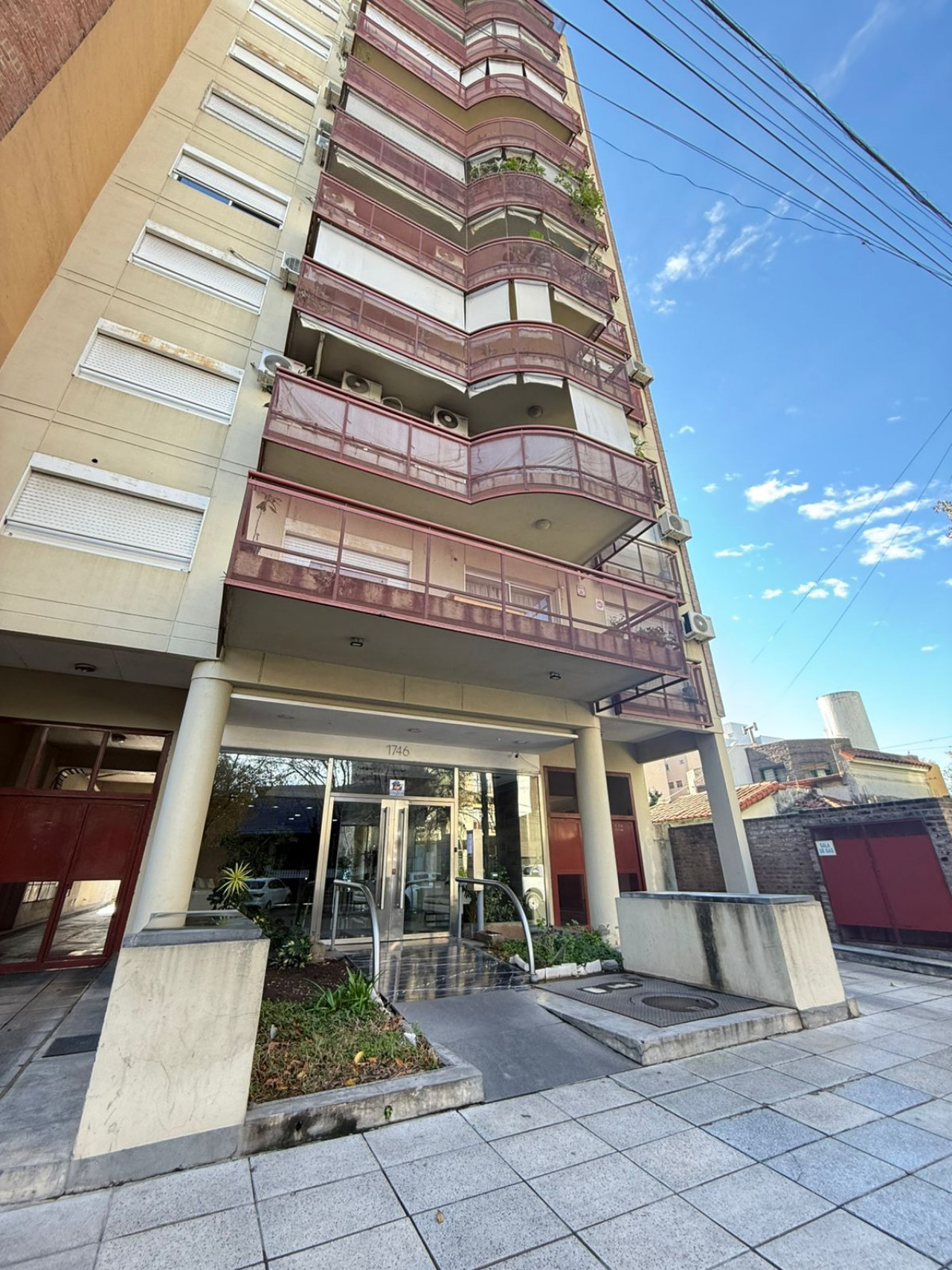 Alquiler de departamento de 2 ambientes con balcón y terraza en San Miguel