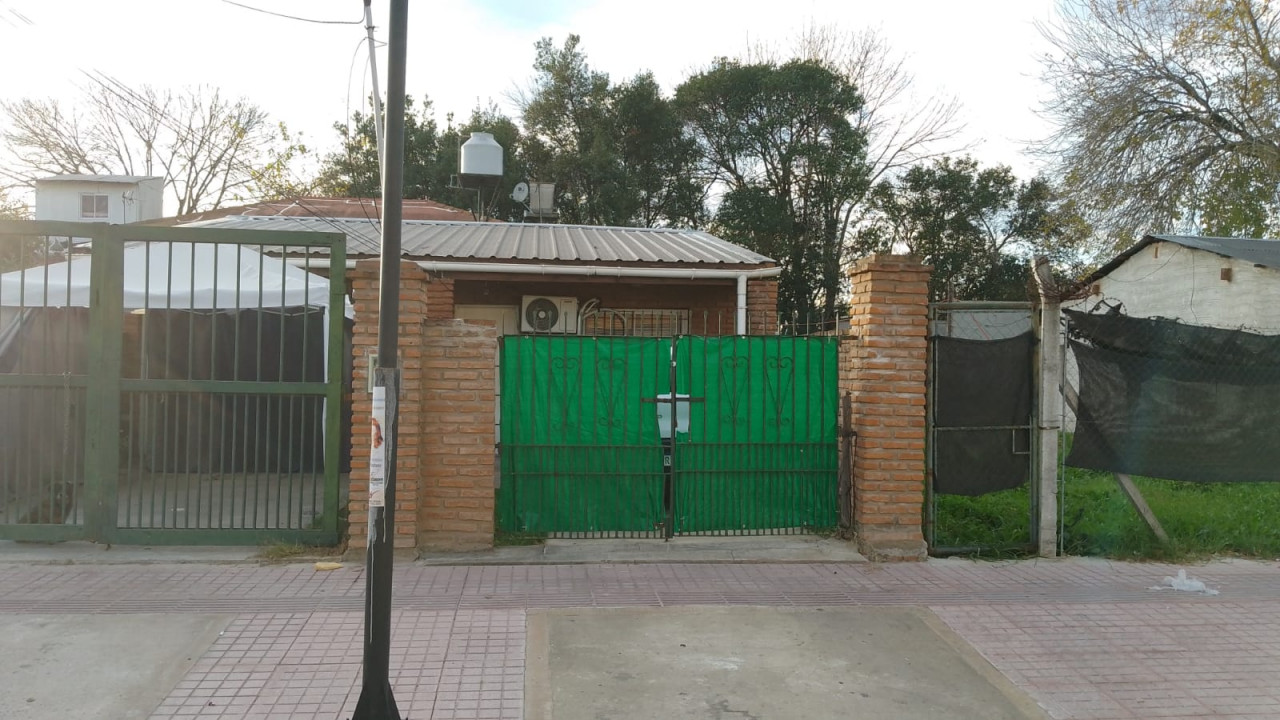 Oportunidad ! Dos duplex en venta juntos o separados!