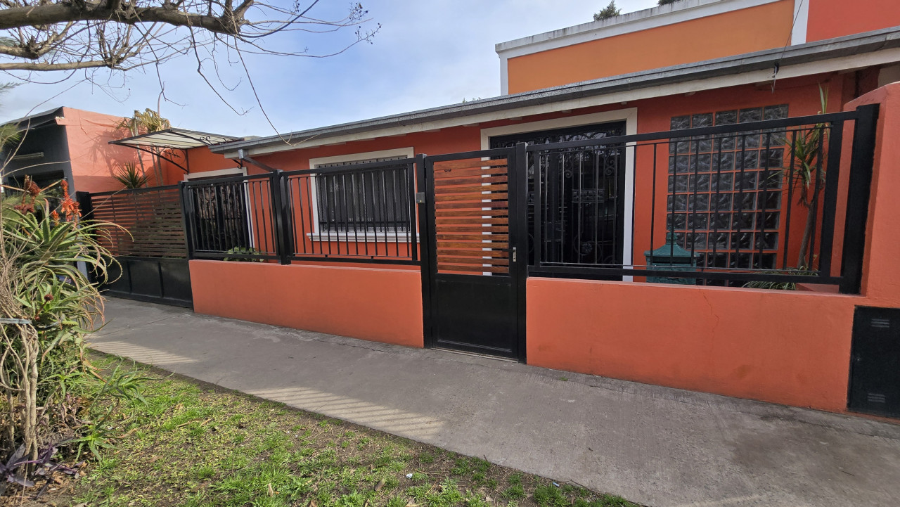 CASA AL FRENTE A 80 METROS DE RUTA 8, POLVORINES