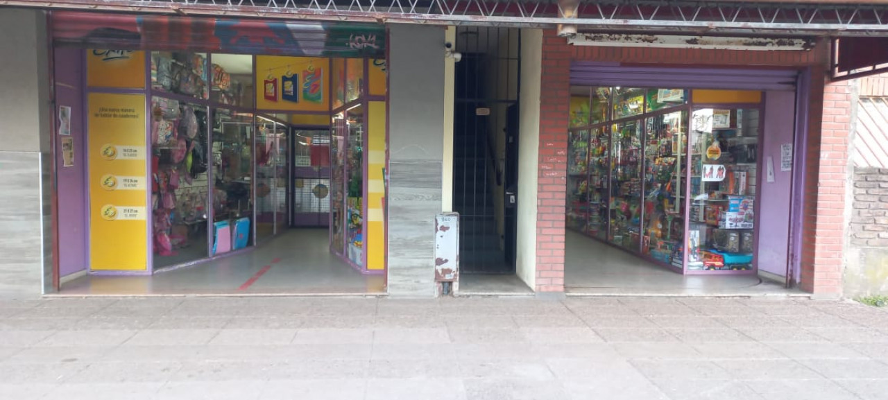 OPORTUNIDAD !! LOCAL + FONDO DE COMERCIO EN JOSÉ C. PAZ